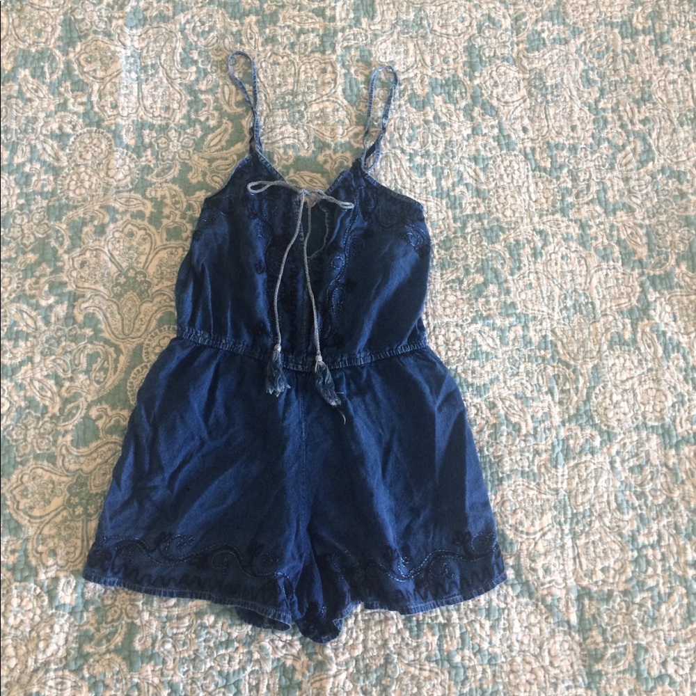 Billabong soft navy romper 🌊
